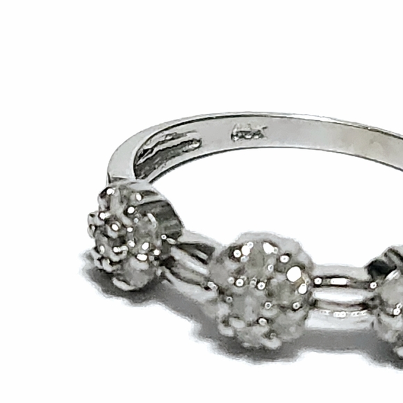 14K Diamond Flower Ring size 7 - Picture 7 of 13